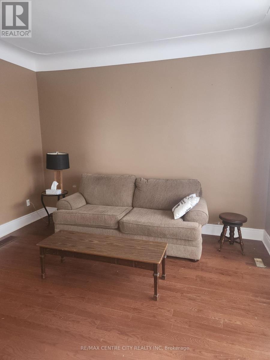 244 Elm Street W, Chatham-Kent (Bothwell), ON