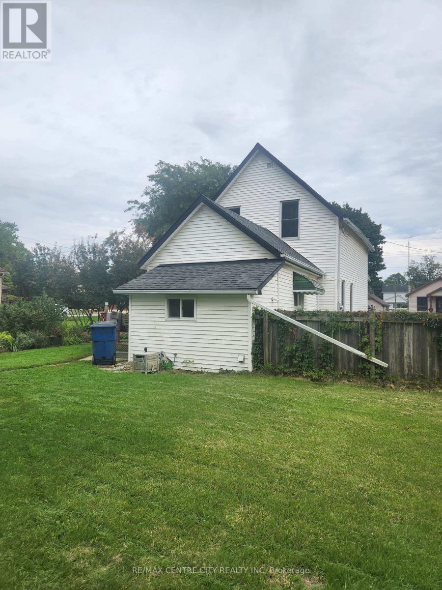 244 Elm Street W, Chatham-Kent (Bothwell), ON