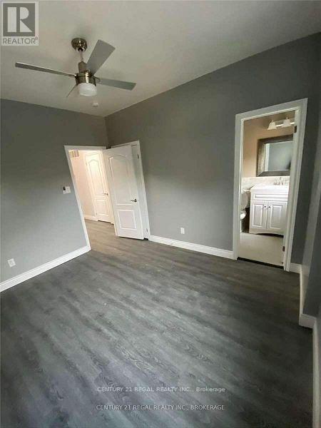 246 Spadina Avenue, Toronto, ON