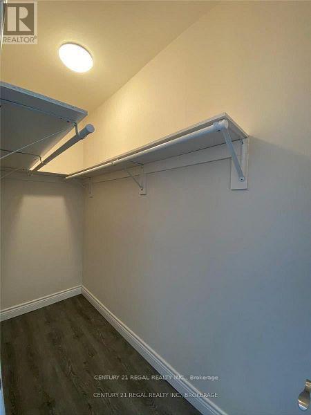 246 Spadina Avenue, Toronto, ON