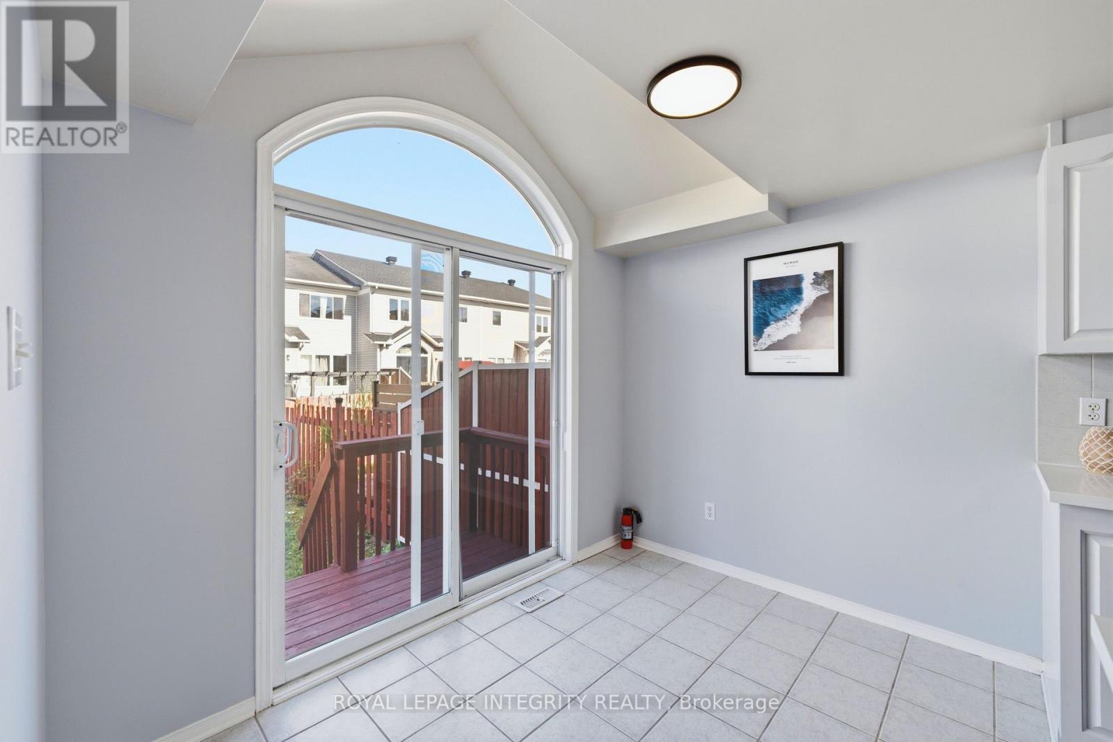 2254 Silverado Crescent, Ottawa, ON