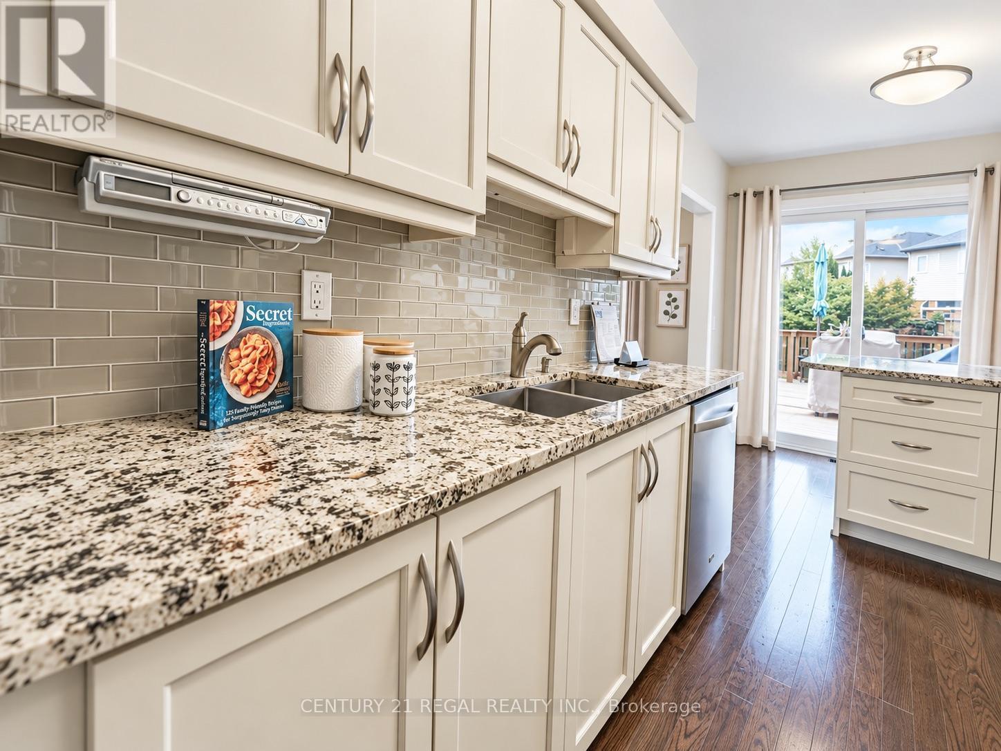 46 Blacksmith Lane, Whitby, ON