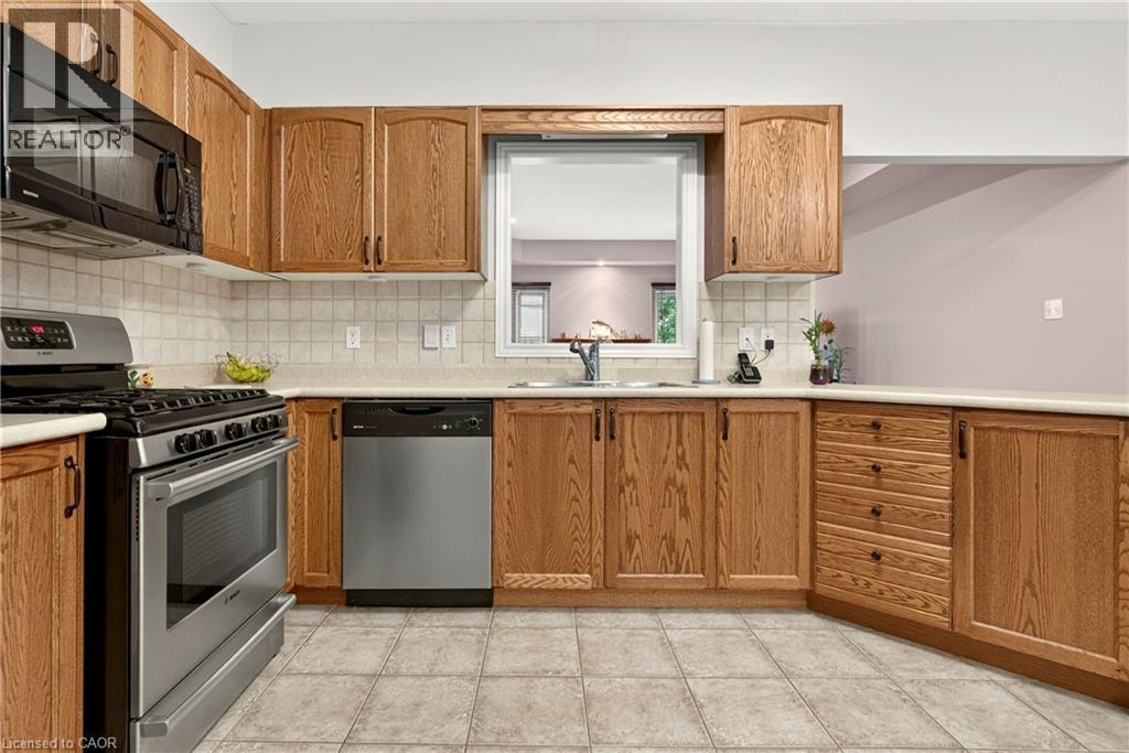 130 Southbrook Drive Unit# 15, Binbrook, ON