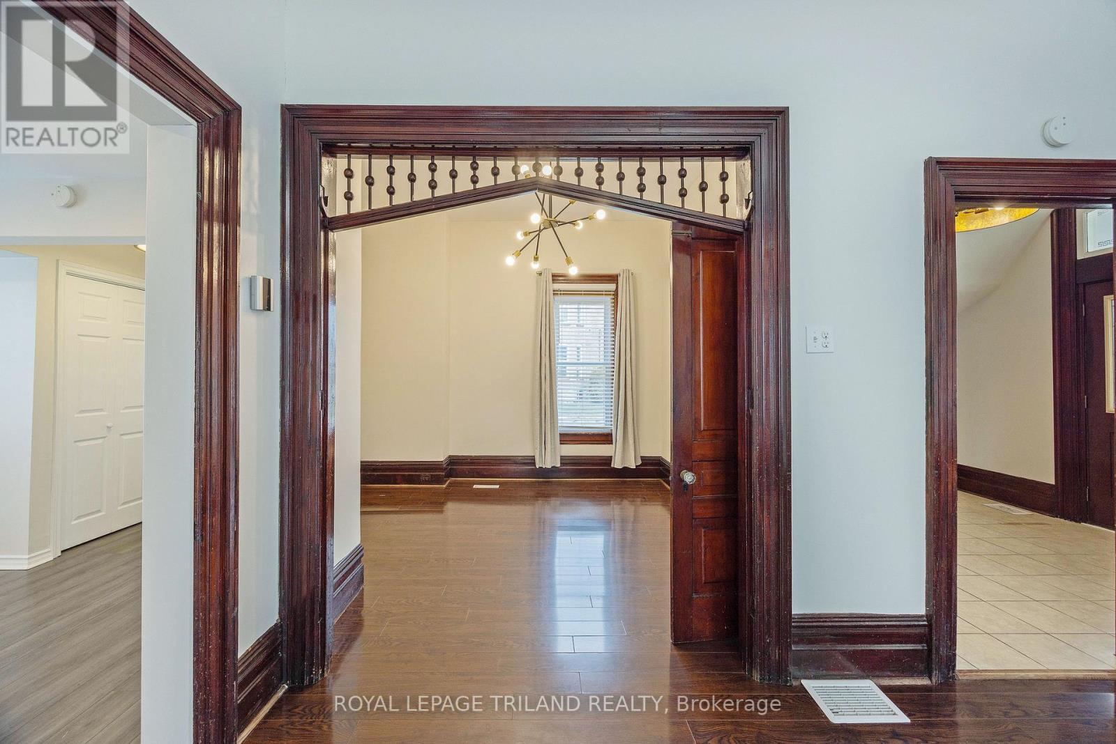 44 Elgin Street, St. Thomas, ON
