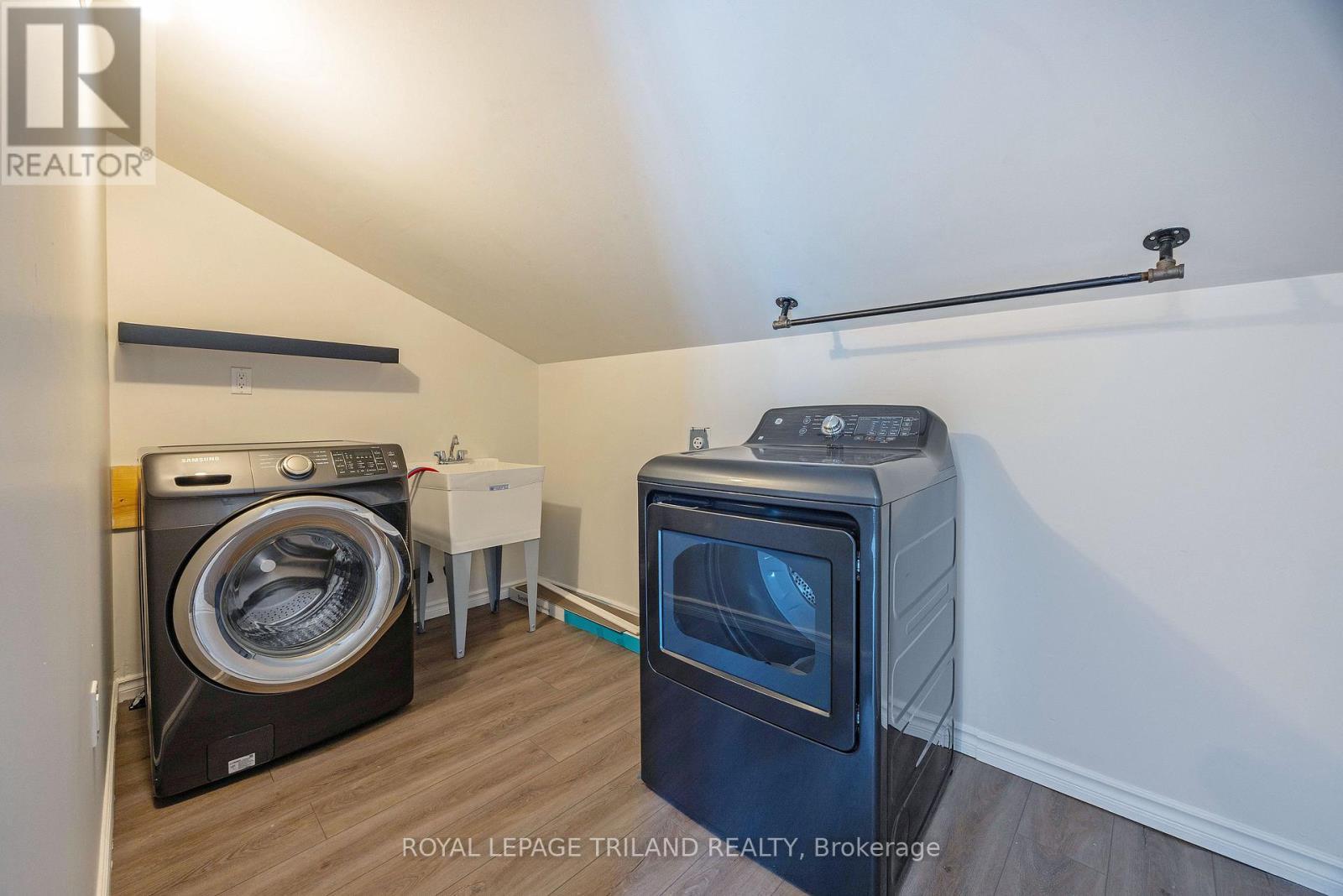 44 Elgin Street, St. Thomas, ON