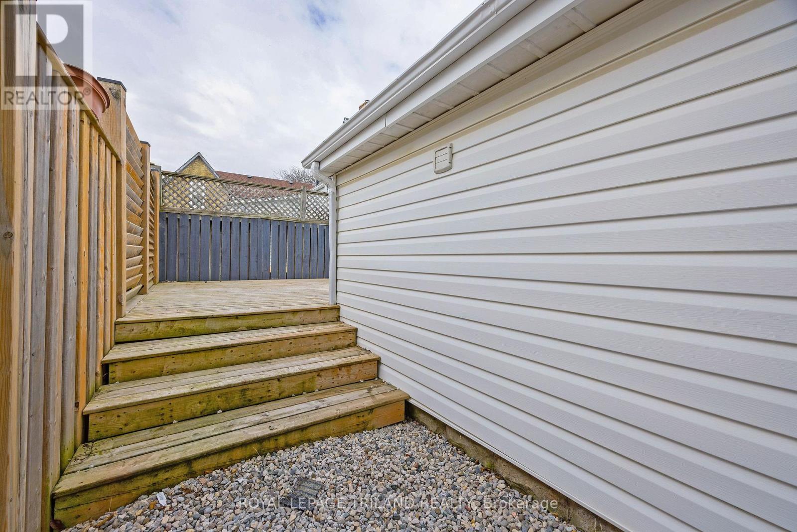 44 Elgin Street, St. Thomas, ON