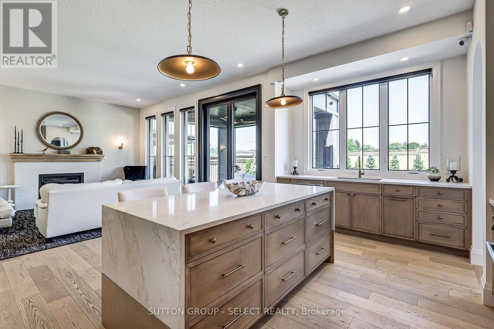 239 Foxborough Place, Thames Centre (Thorndale), ON