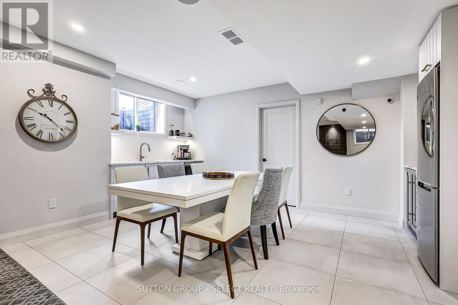 239 Foxborough Place, Thames Centre (Thorndale), ON