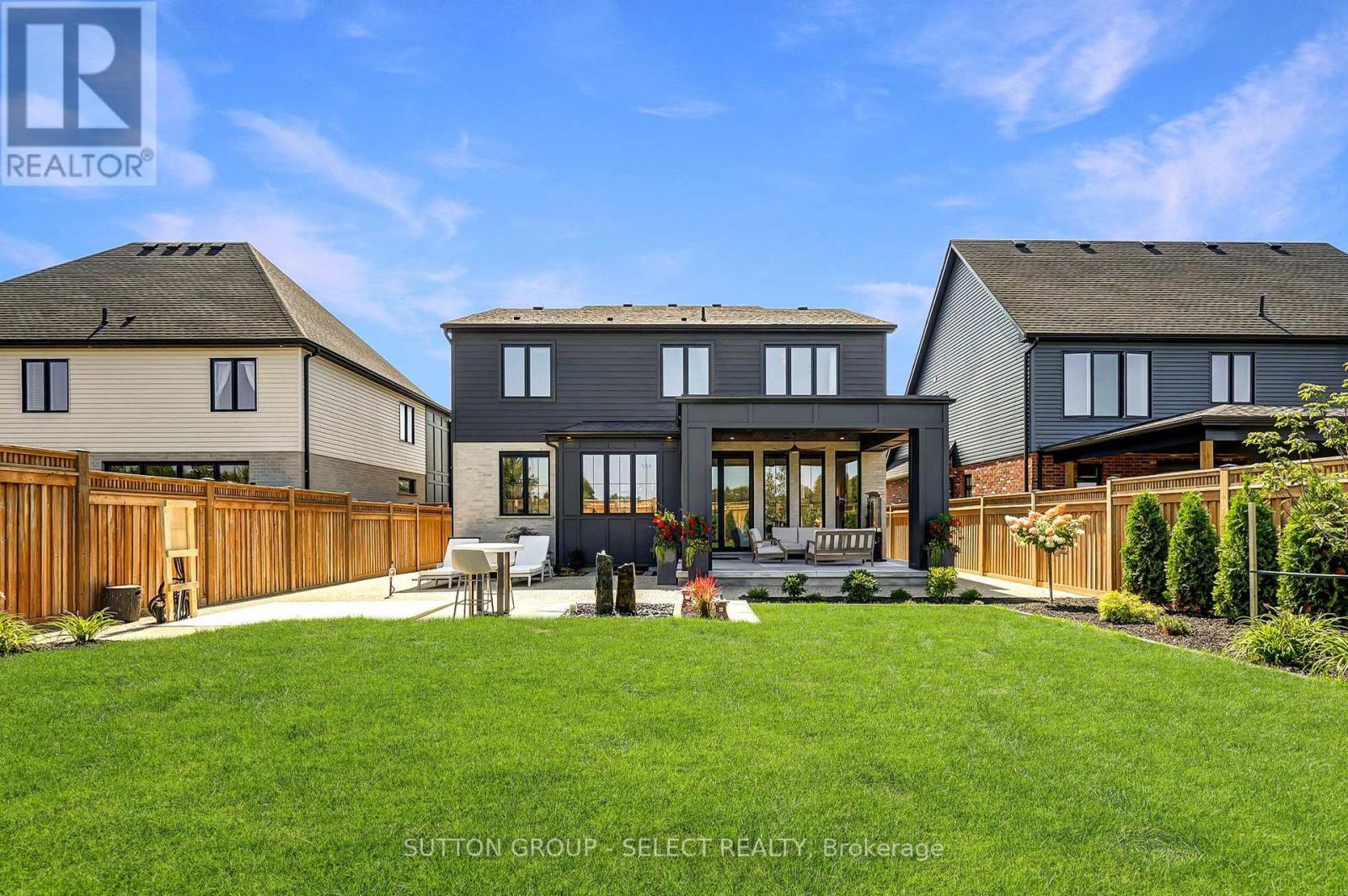 239 Foxborough Place, Thames Centre (Thorndale), ON