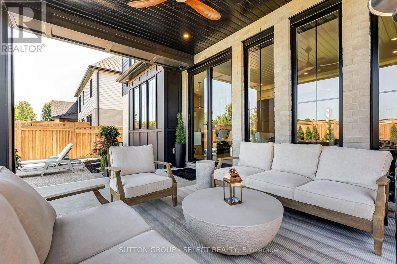239 Foxborough Place, Thames Centre (Thorndale), ON