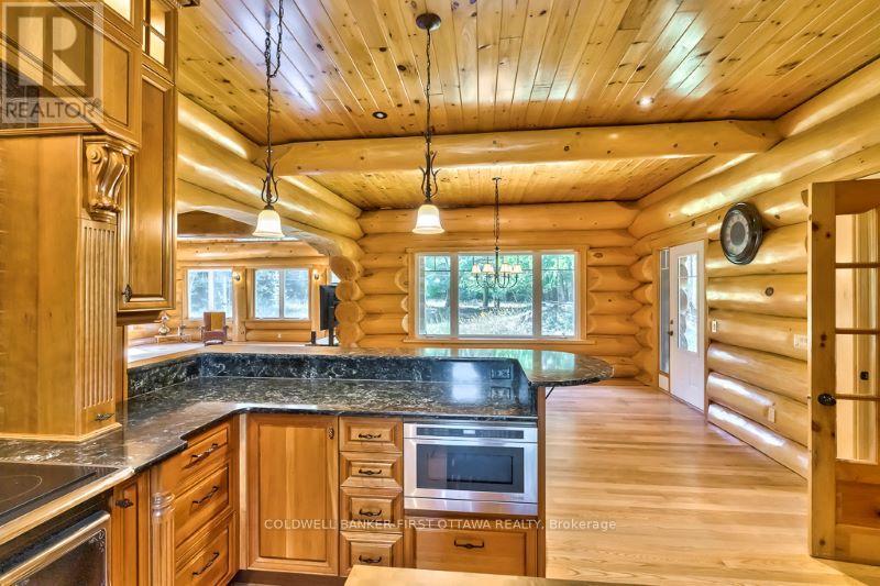 Cambria quartz counters top - 2467 Darling Road, Lanark Highlands, ON