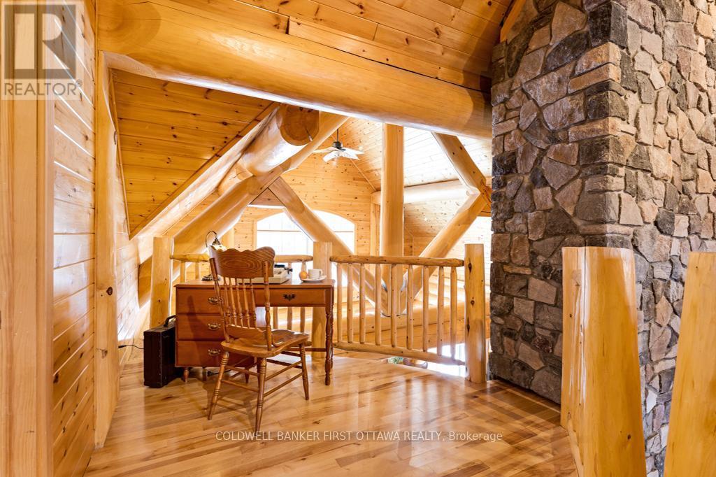 Second floor landing office nook - 2467 Darling Road, Lanark Highlands, ON