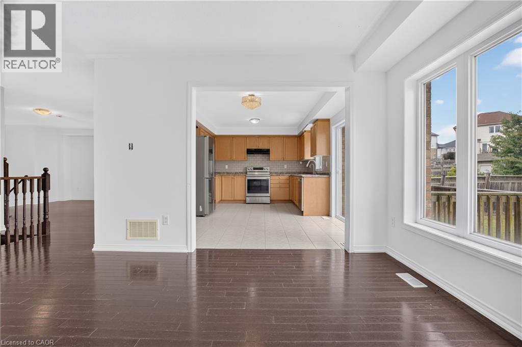 Living/Kitchen - 116 Bailey Drive, Cambridge, ON
