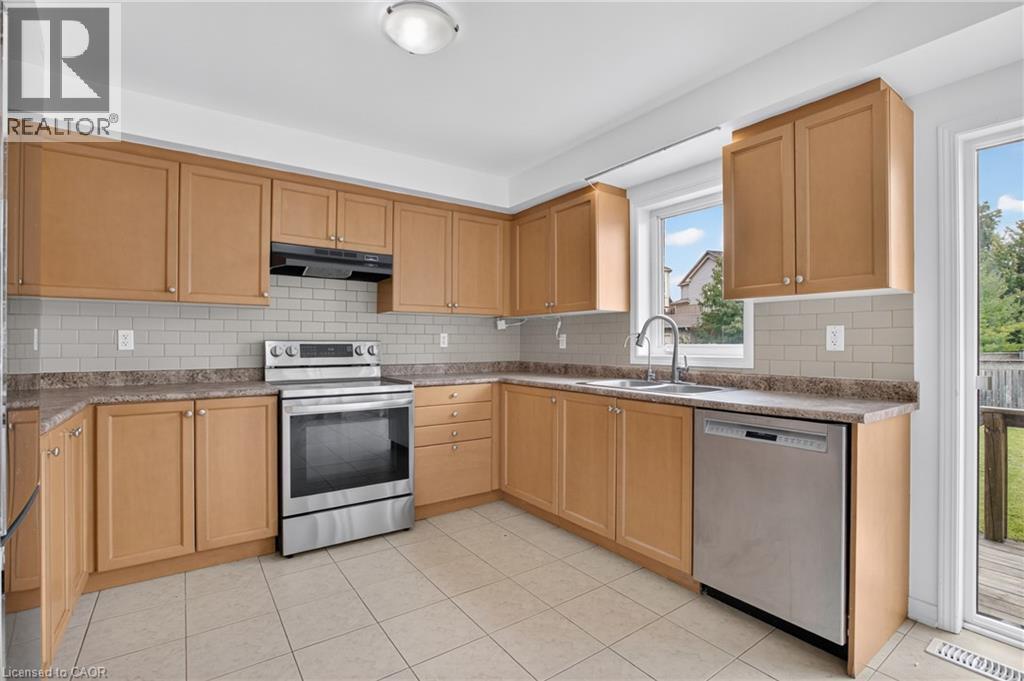 Kitchen - 116 Bailey Drive, Cambridge, ON