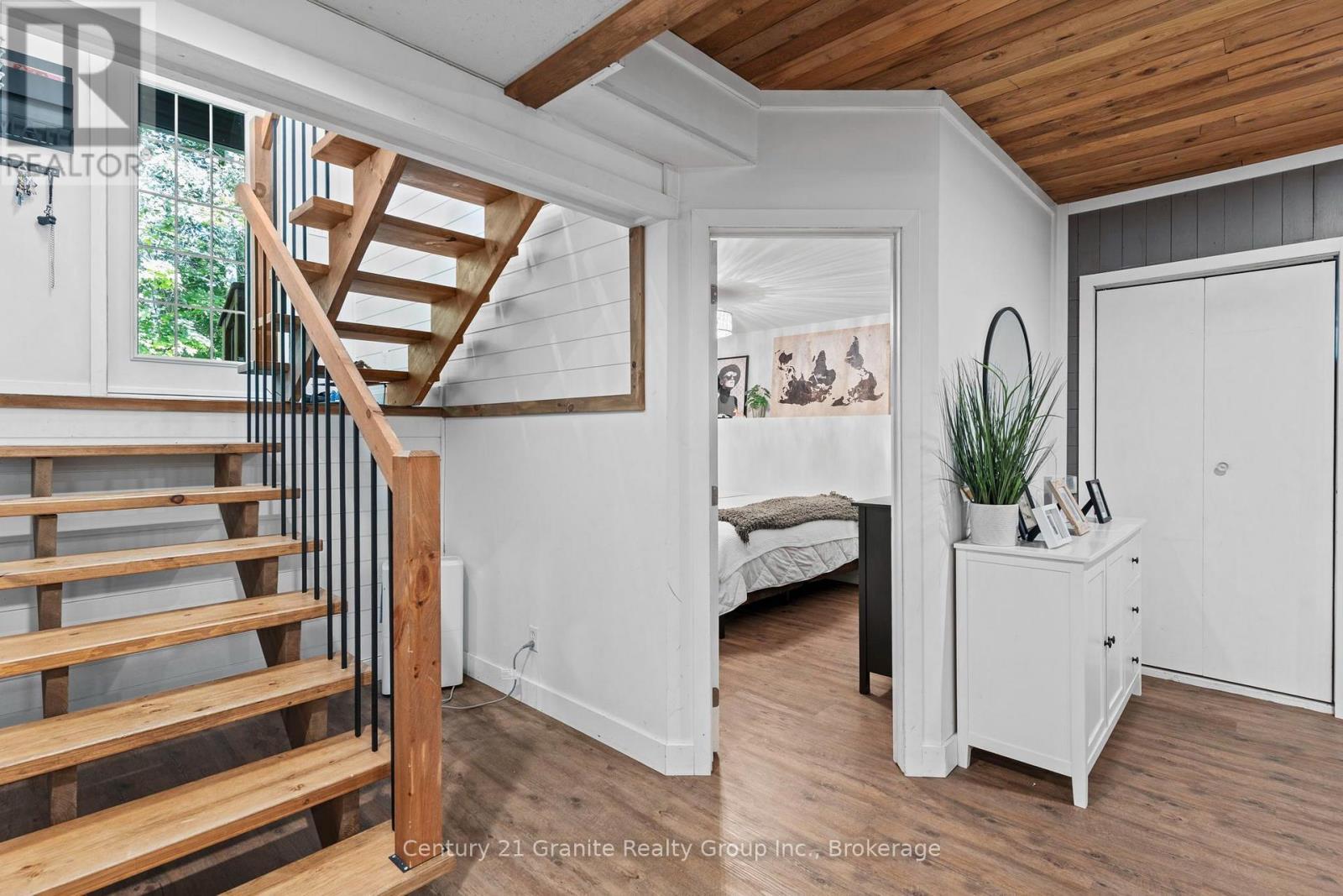 New Custom Staircase to Lower Level - 16408 35 Highway, Algonquin Highlands (Stanhope), ON