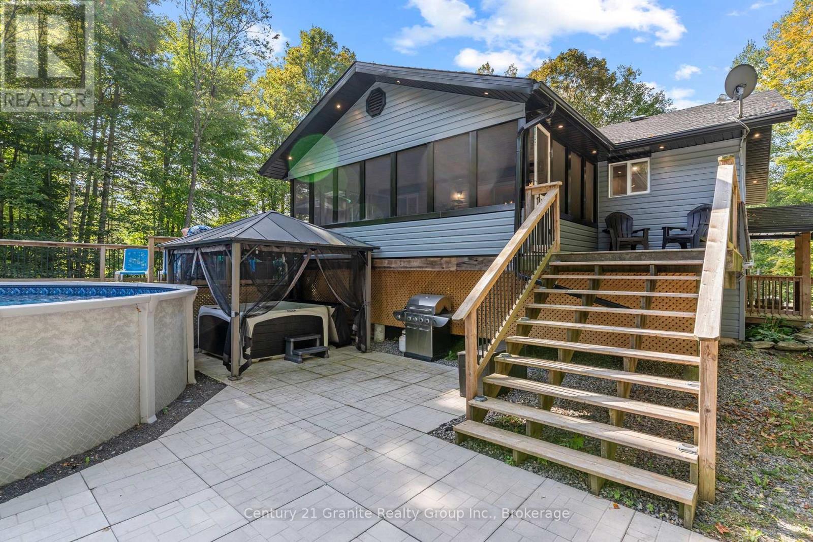 Patio - 16408 35 Highway, Algonquin Highlands (Stanhope), ON