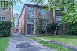 47 HEATH STREET E Toronto, ON M4T 1S2