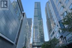 4003 - 327 KING STREET W Toronto, ON M5V 0W7
