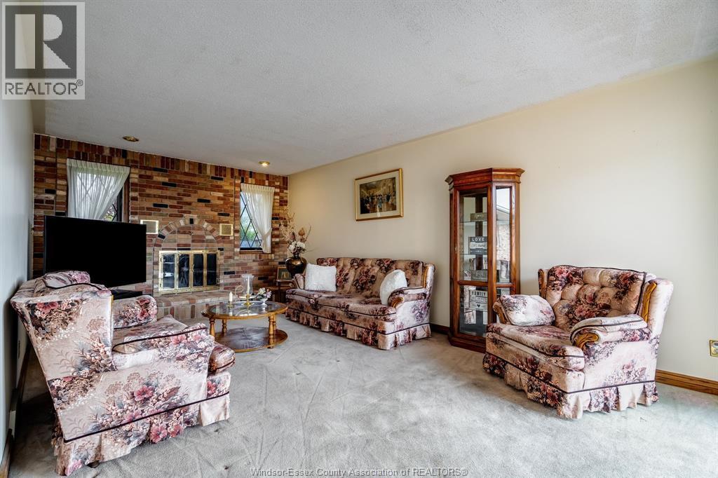 5 Lucy Crescent, Leamington, ON