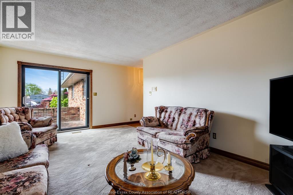 5 Lucy Crescent, Leamington, ON