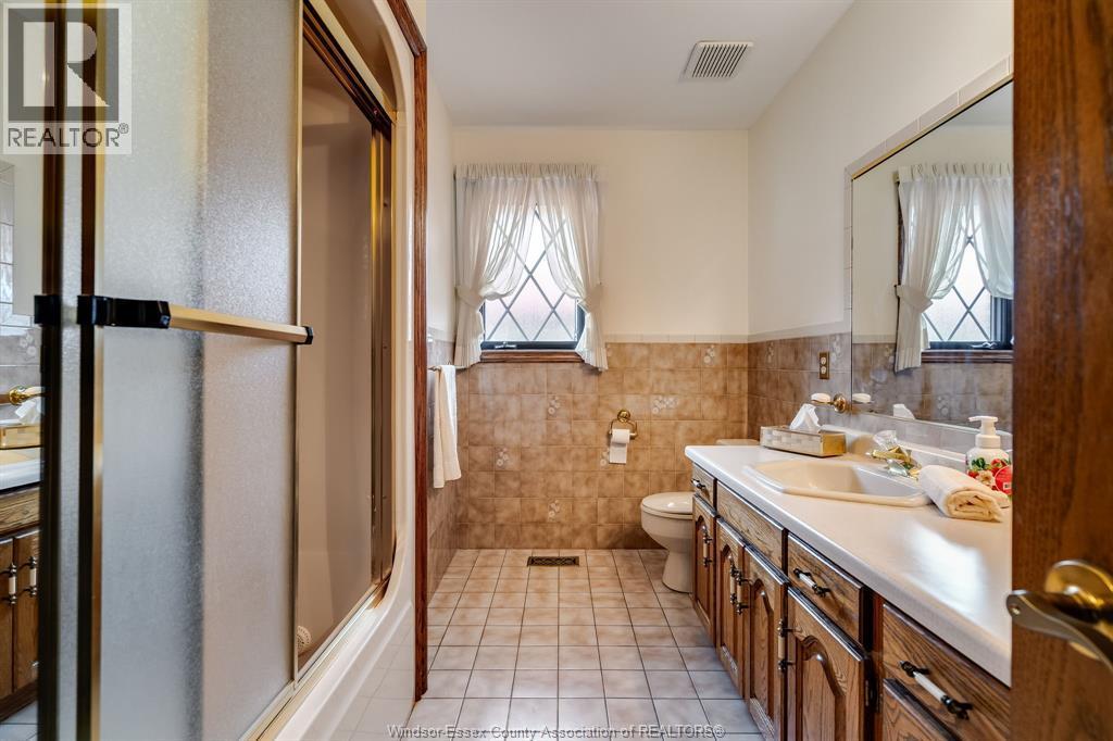 5 Lucy Crescent, Leamington, ON
