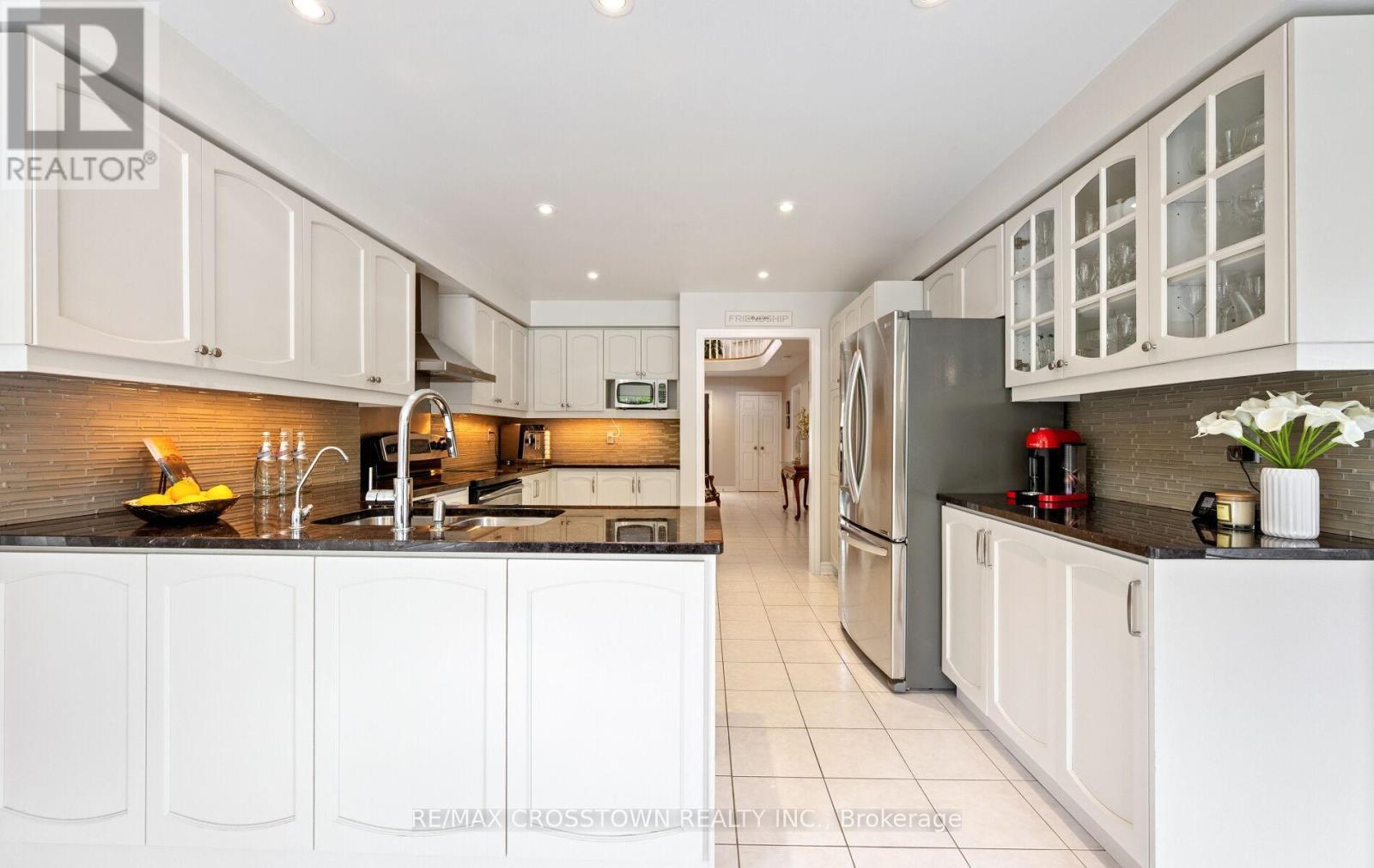 194 Caproni Drive, Vaughan, ON