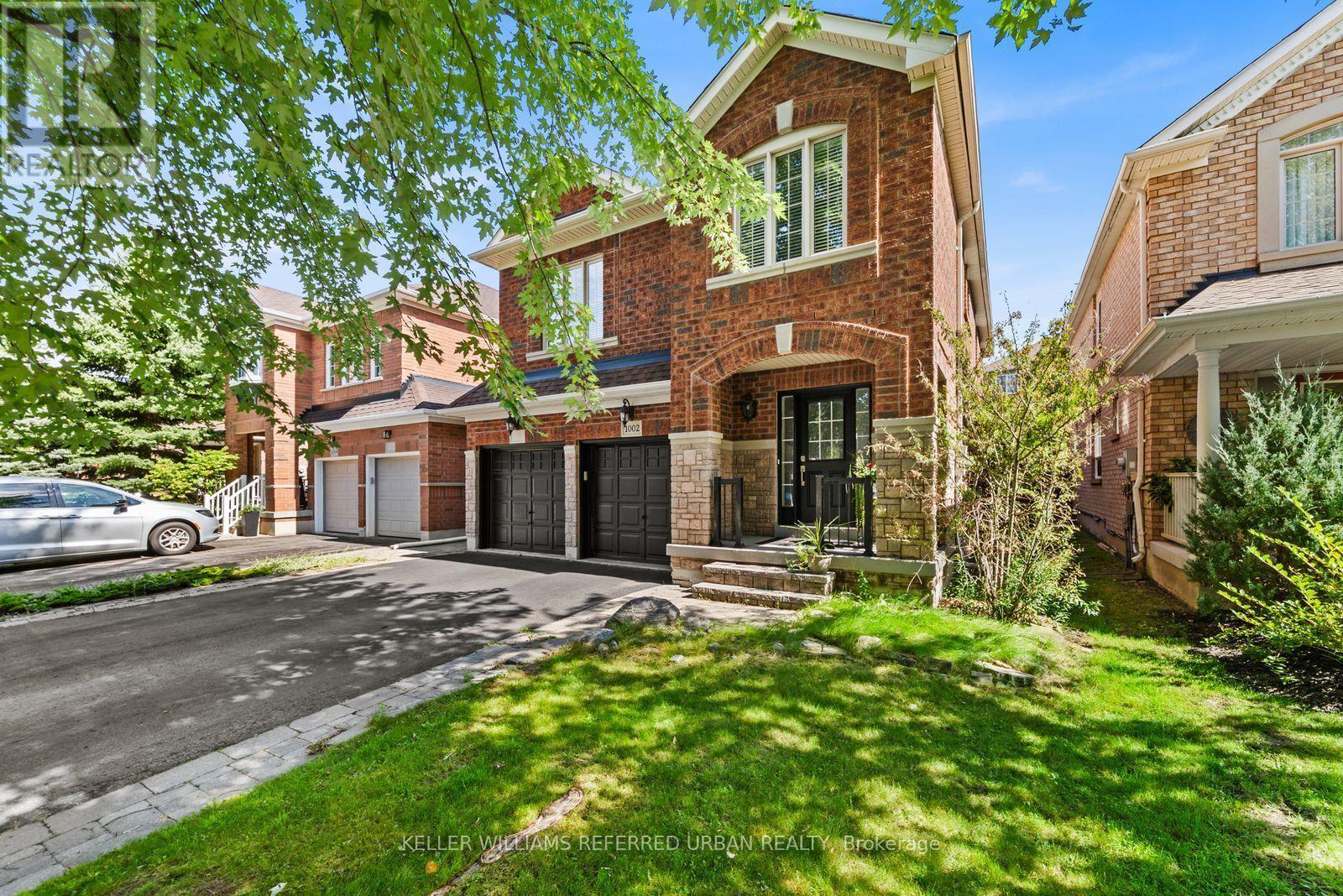 1002 Oaktree Crescent, Newmarket, ON