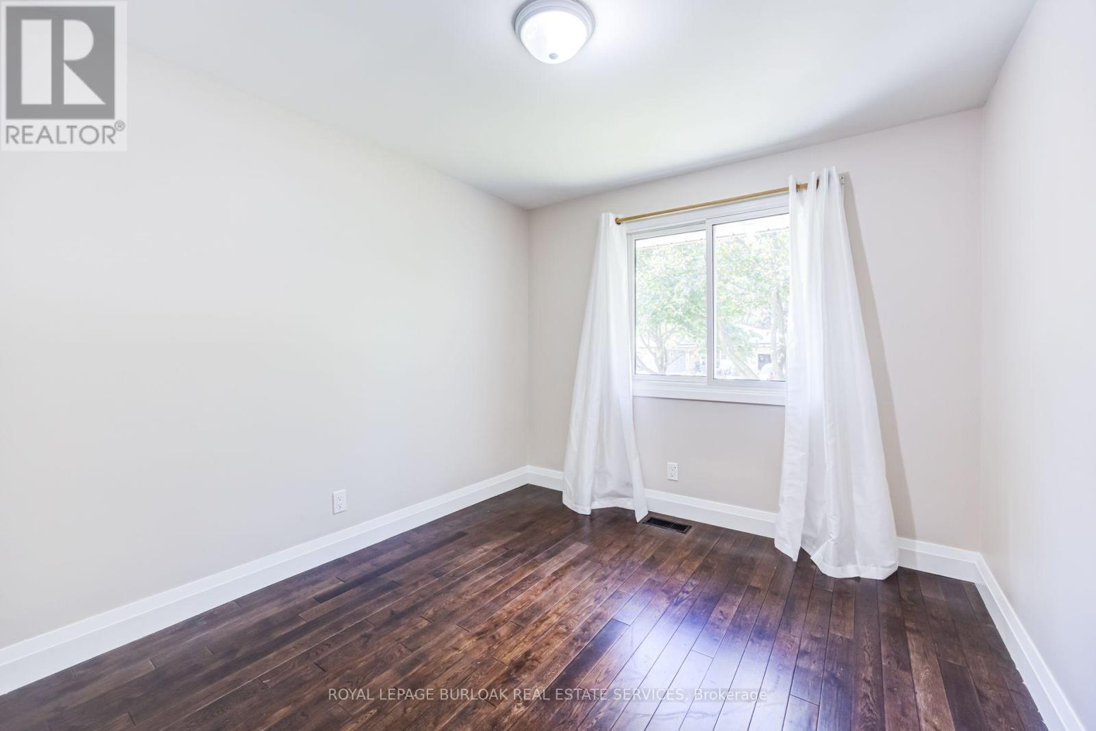 2037 Mountain Grove Avenue, Burlington, ON
