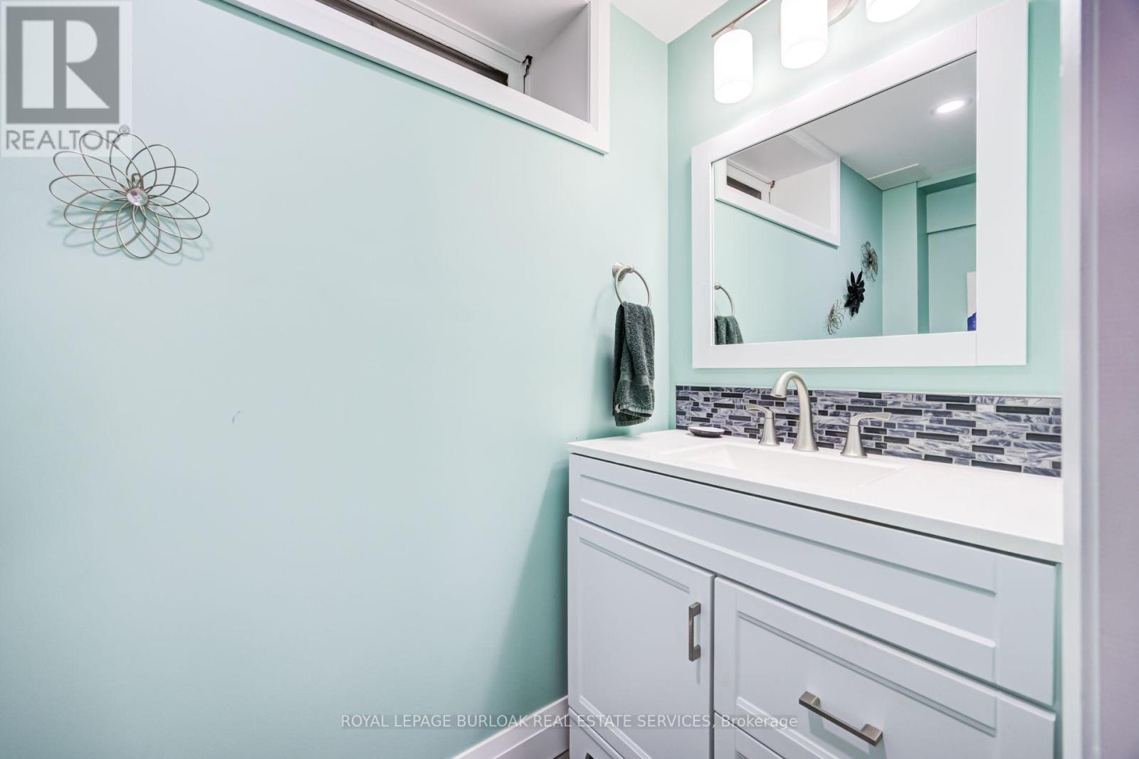 2037 Mountain Grove Avenue, Burlington, ON