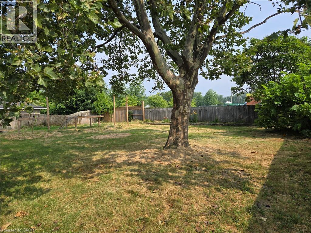 16 Broderick Avenue, Thorold, ON