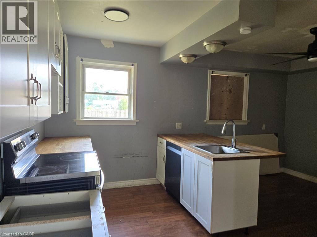 16 Broderick Avenue, Thorold, ON