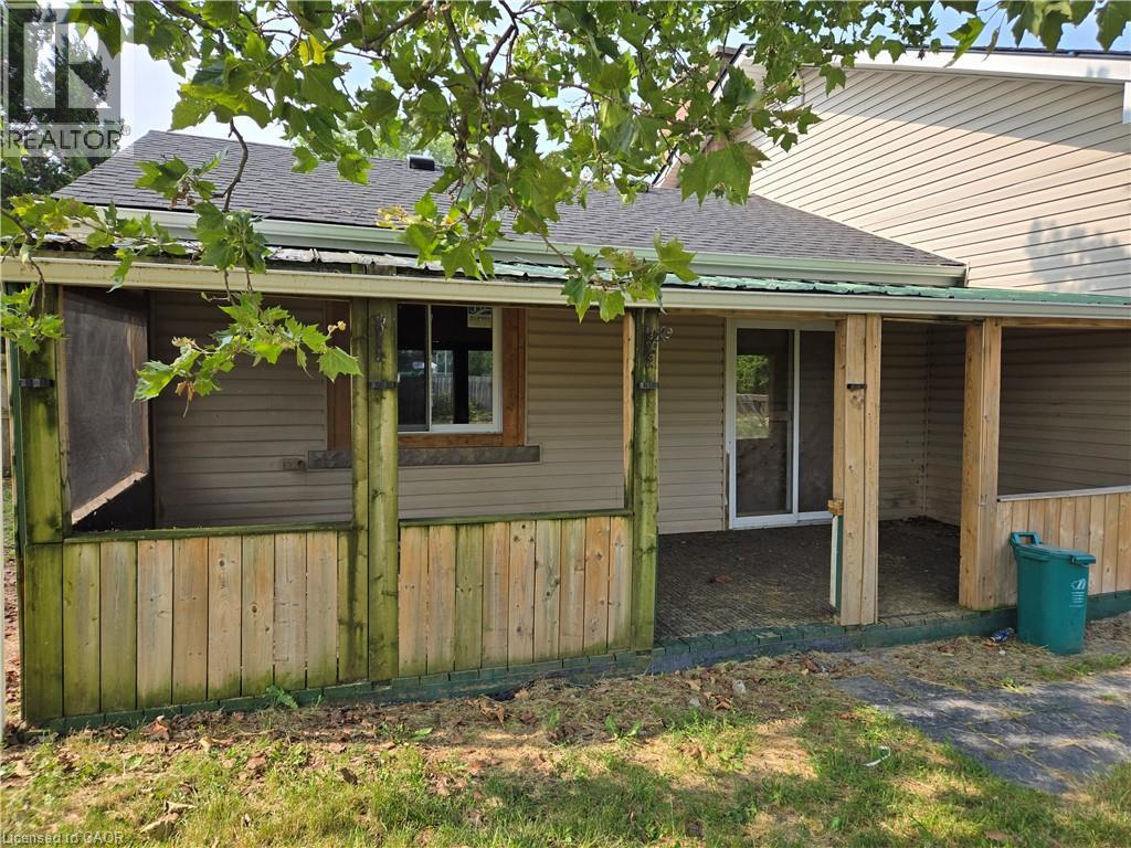 16 Broderick Avenue, Thorold, ON