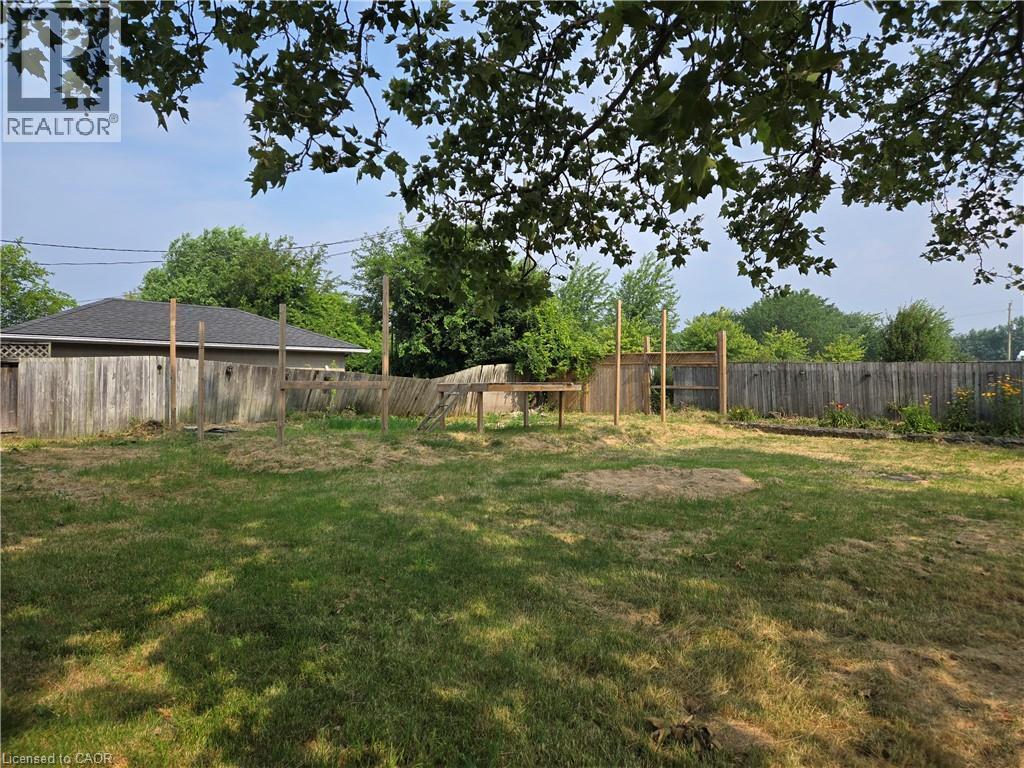 16 Broderick Avenue, Thorold, ON