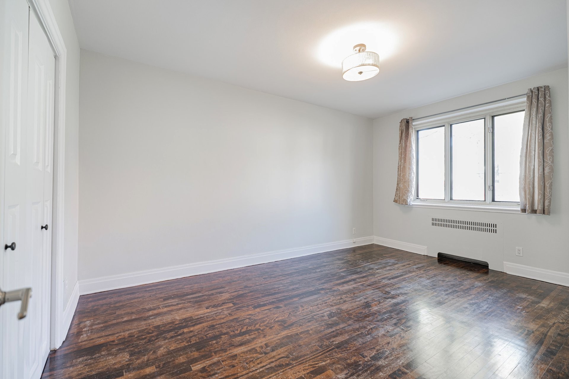 Master Bedroom - 103-1270 Ch. Regent, Mont-Royal, QC