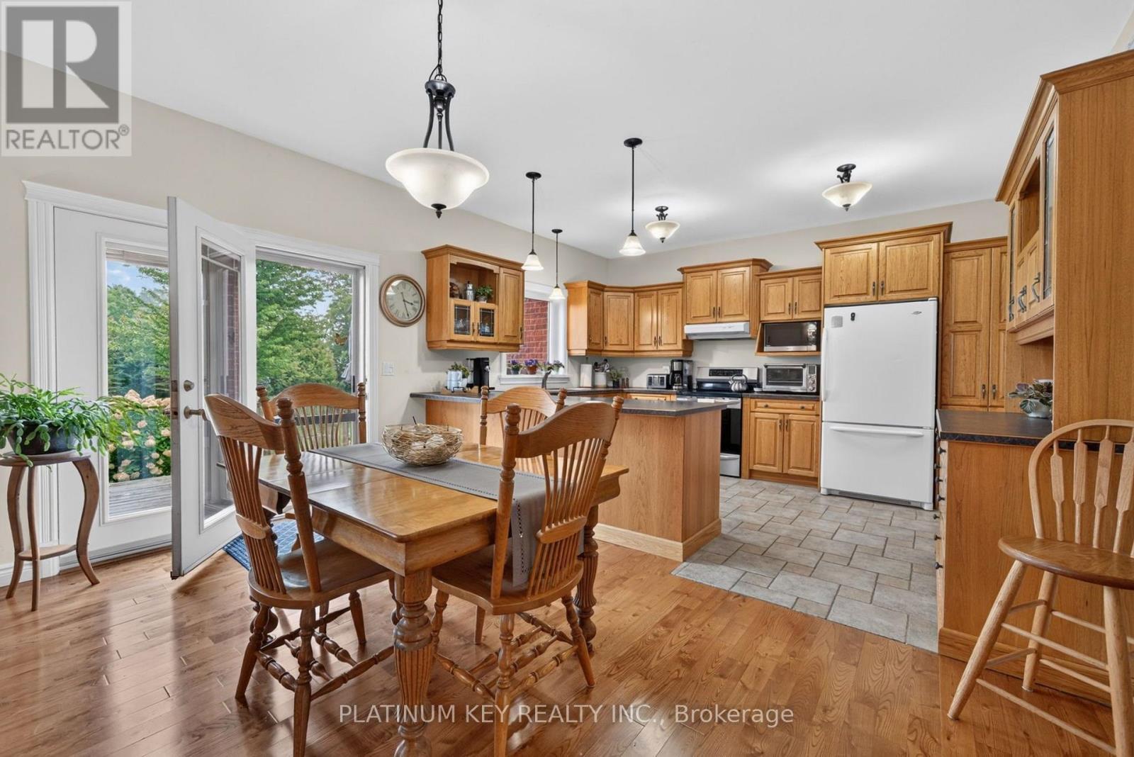 653 Peter Street, Strathroy-Caradoc (Melbourne), ON