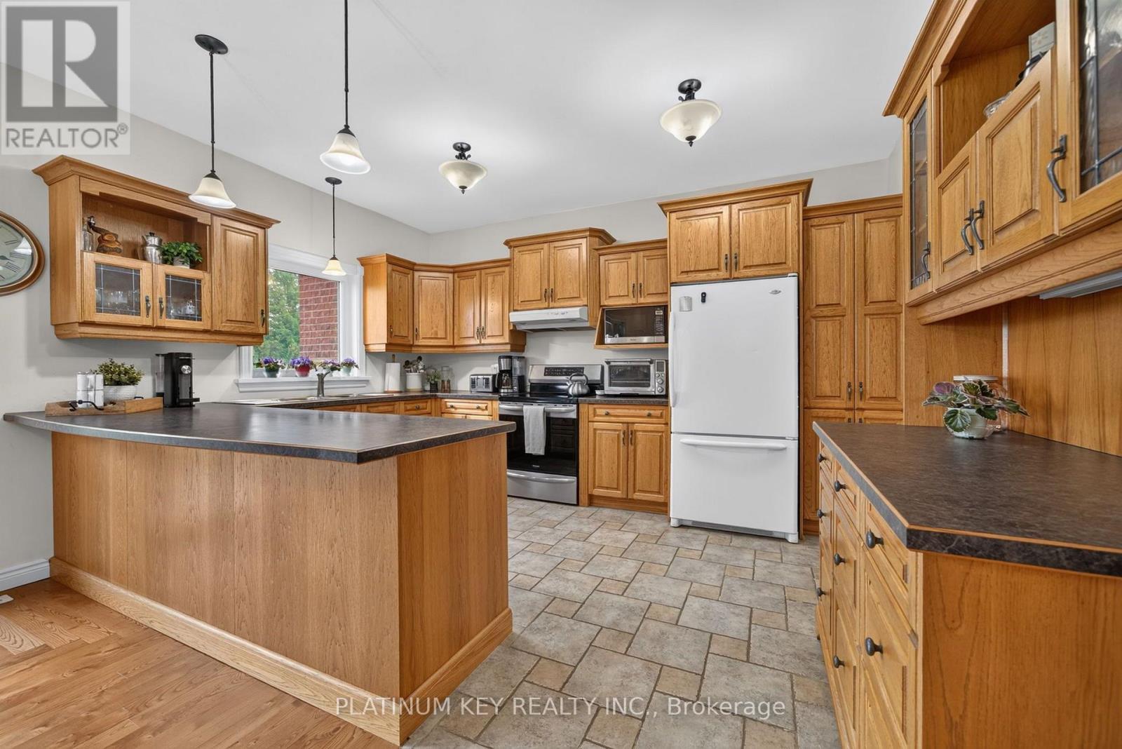 653 Peter Street, Strathroy-Caradoc (Melbourne), ON
