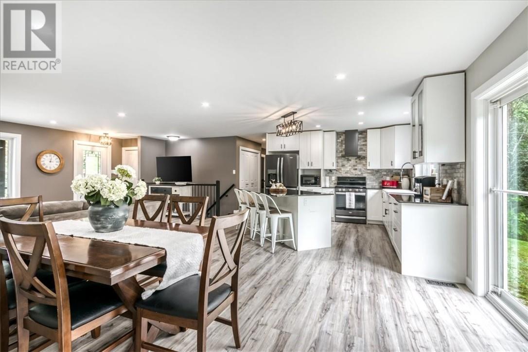 4059 Dupuis Drive, Hanmer, ON