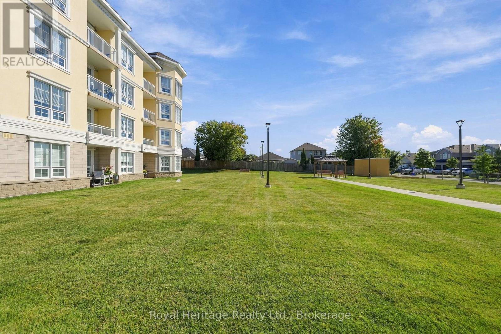 106 - 21 Brookhouse Drive, Clarington (Newcastle), ON