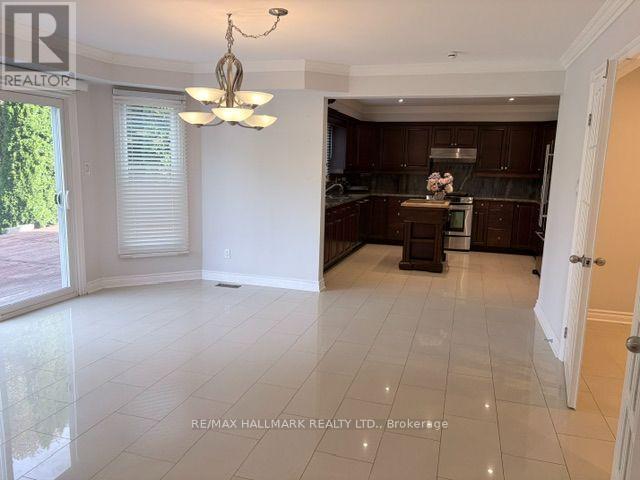 11 Sleepy Hollow Lane, Whitchurch-Stouffville, ON
