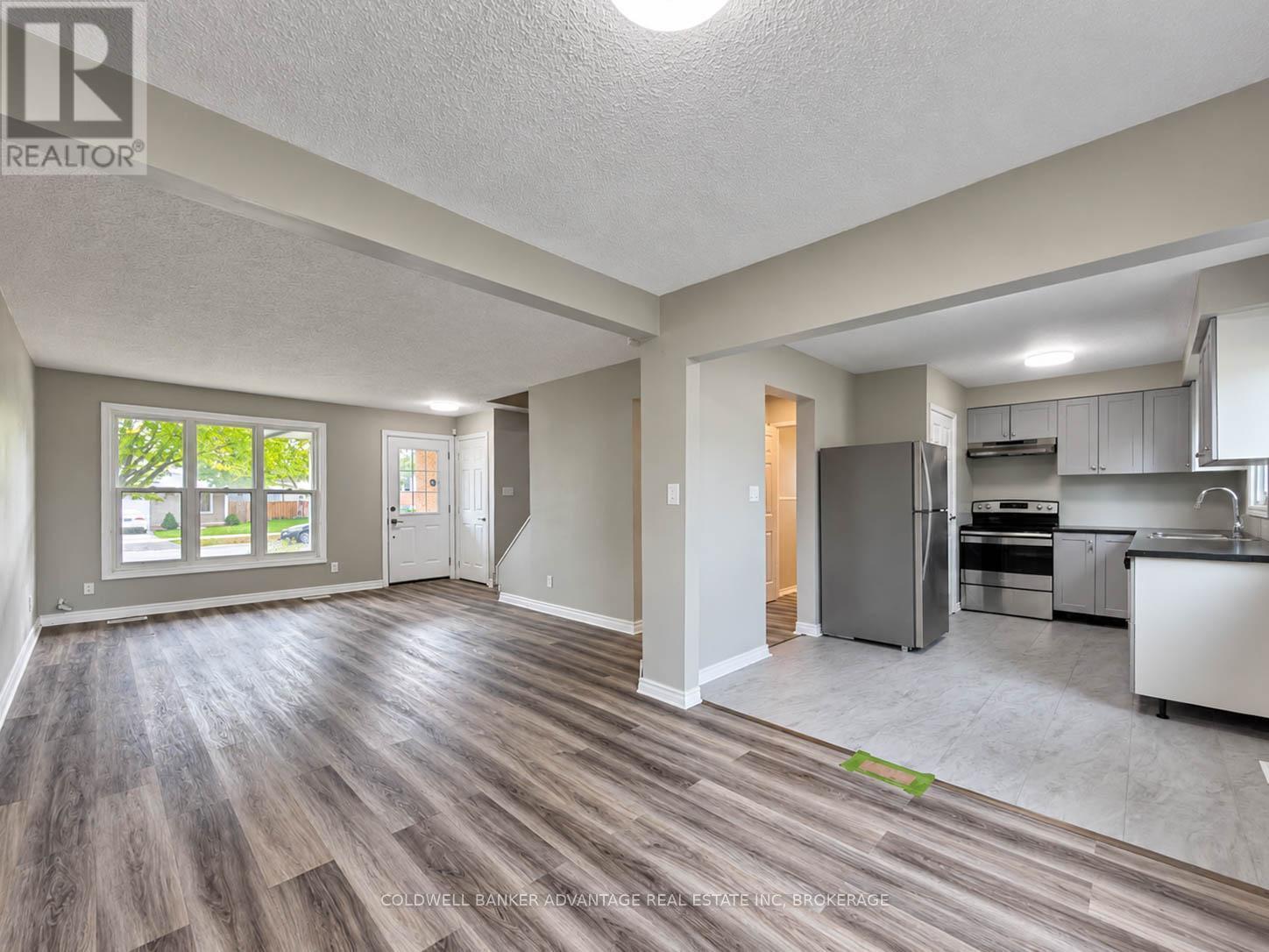 Open Concept Main Level - 112 Northgate Drive, Welland (N. Welland), ON