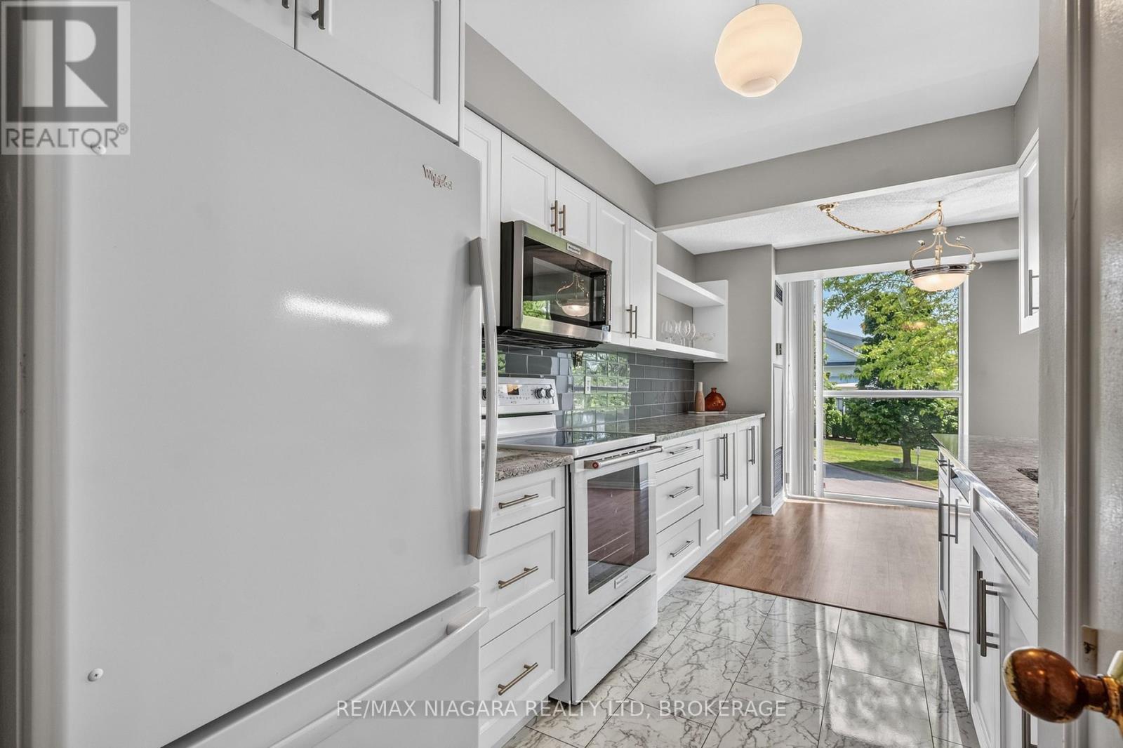 204 - 162 Martindale Road, St. Catharines (Grapeview), ON