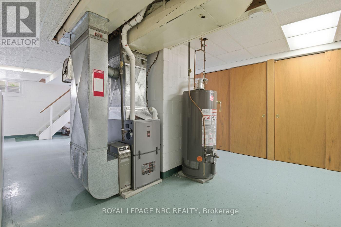 furnace, owned hot water tank - 53 Pearson Road, Welland (Cooks Mills), ON