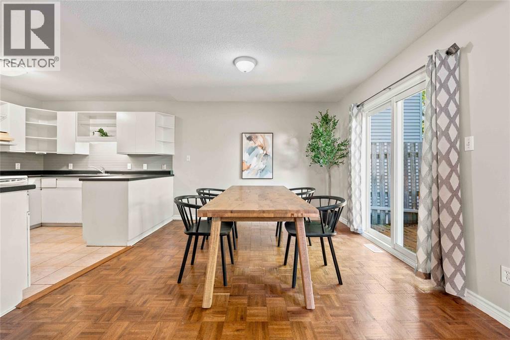 1593 Murphy Road, Sarnia, ON