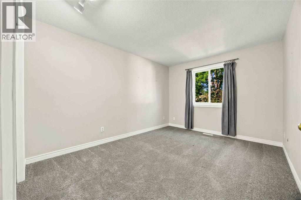 1593 Murphy Road, Sarnia, ON
