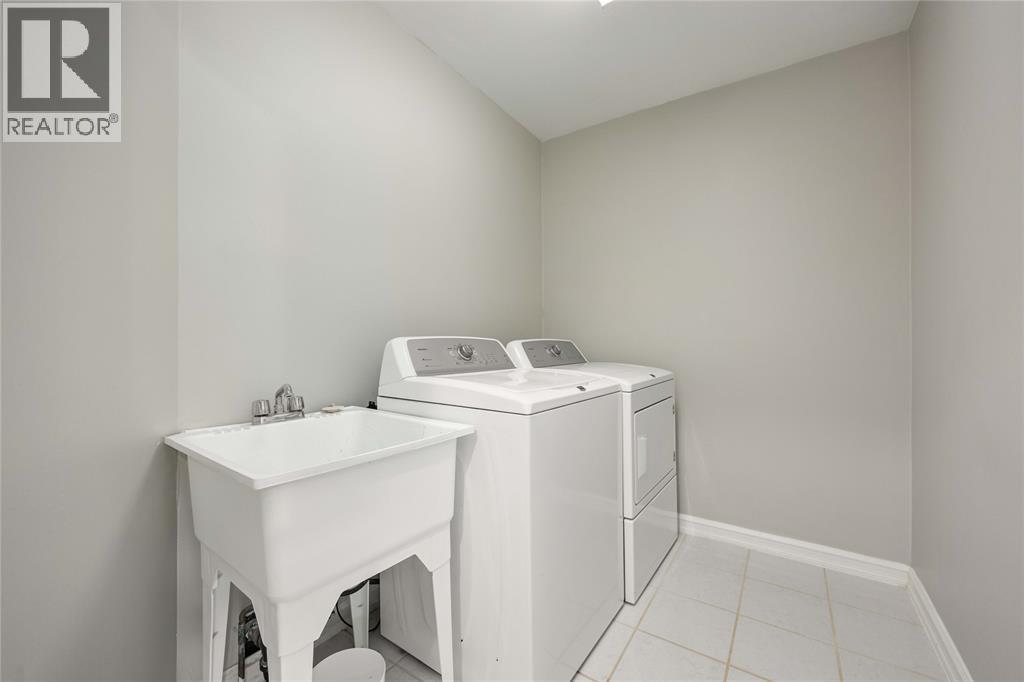 1593 Murphy Road, Sarnia, ON