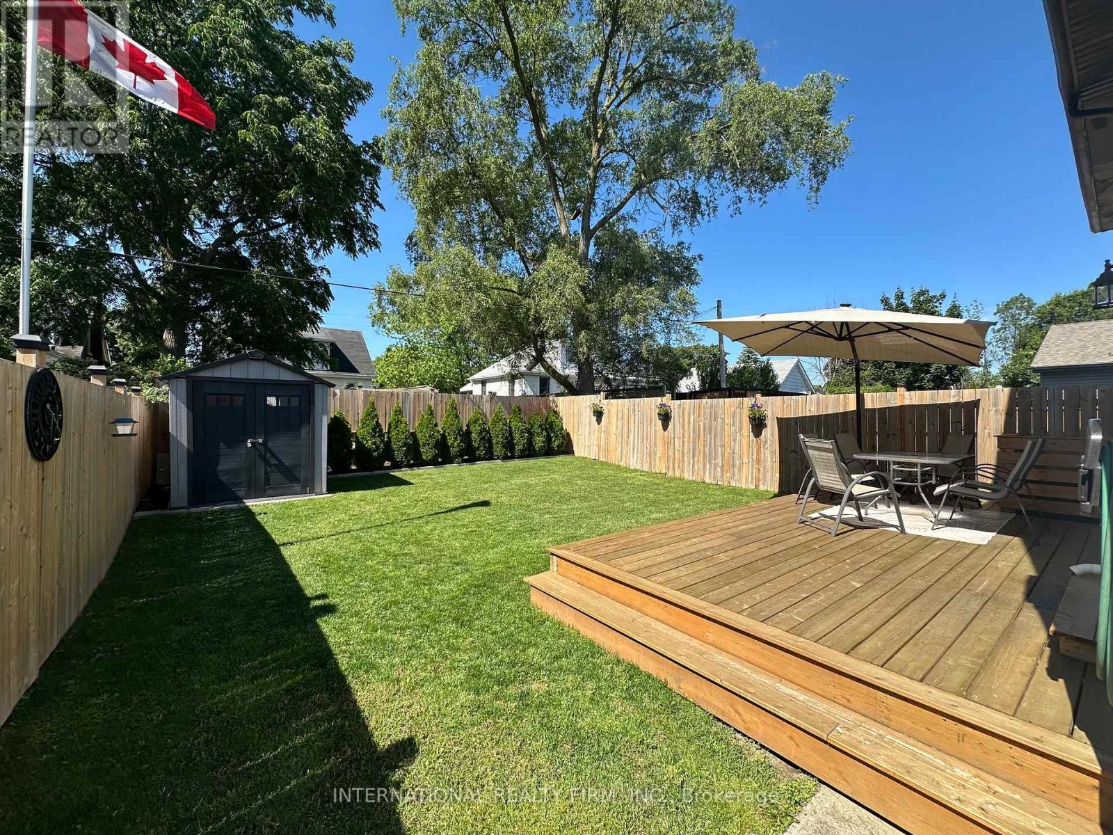 28 Debby Crescent, Brantford, ON