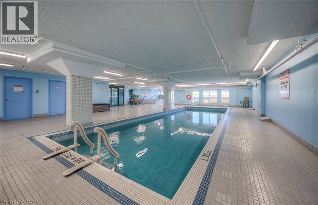 Indoor swimming pool - 237 King Street W Unit# 102, Cambridge, ON
