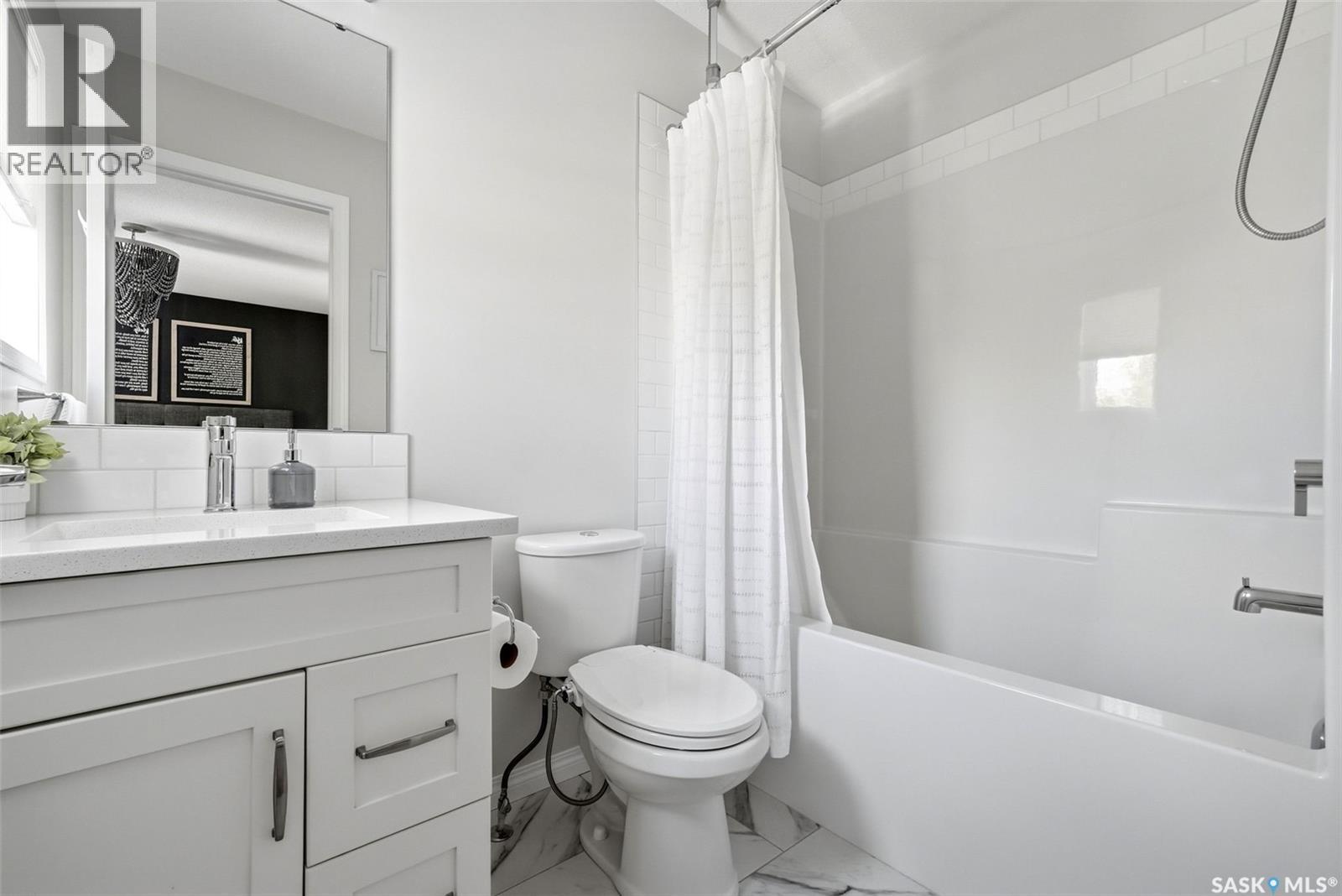 5109 Buckingham Drive E, Regina, SK