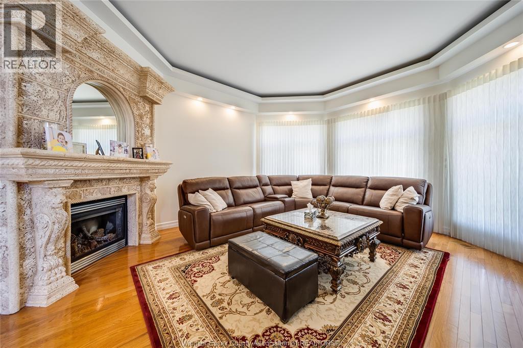 498 Clydesdale, Lakeshore, ON