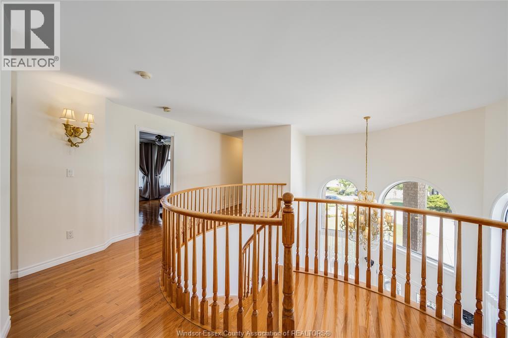 498 Clydesdale, Lakeshore, ON
